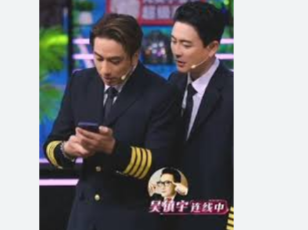 <strong>媒体人期待肖战在新片说南京话</strong>
