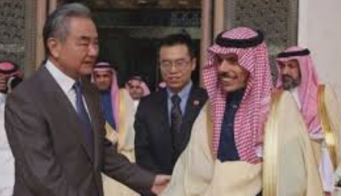 <strong>王毅出访中东三国 传递什么信号</strong>