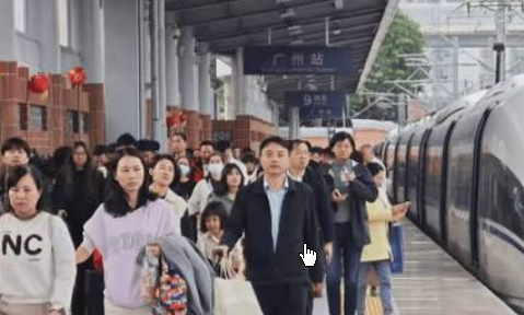 <strong>7月26日广东省内铁路全线停运</strong>